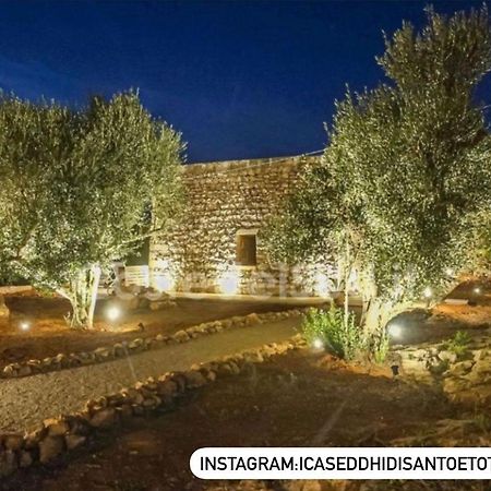 I Caseddhi Di Santo E Toto Torre Suda Exterior foto