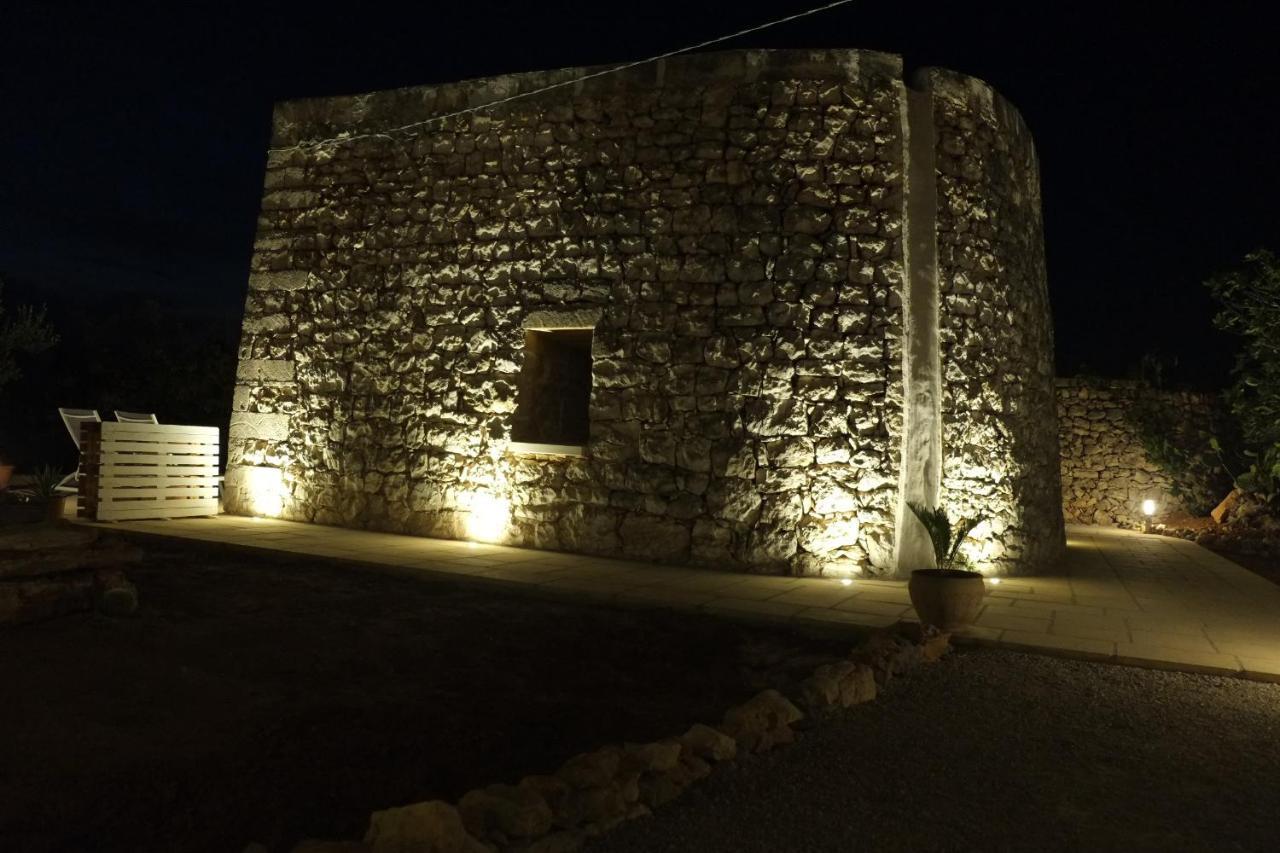 I Caseddhi Di Santo E Toto Torre Suda Exterior foto
