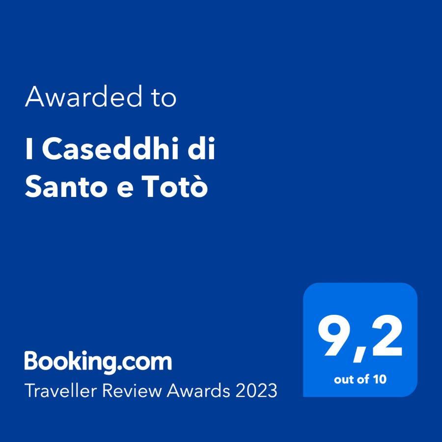 I Caseddhi Di Santo E Toto Torre Suda Exterior foto